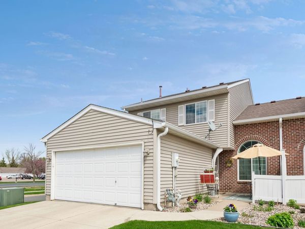 1003 Heather Lane, Waconia, MN 55387