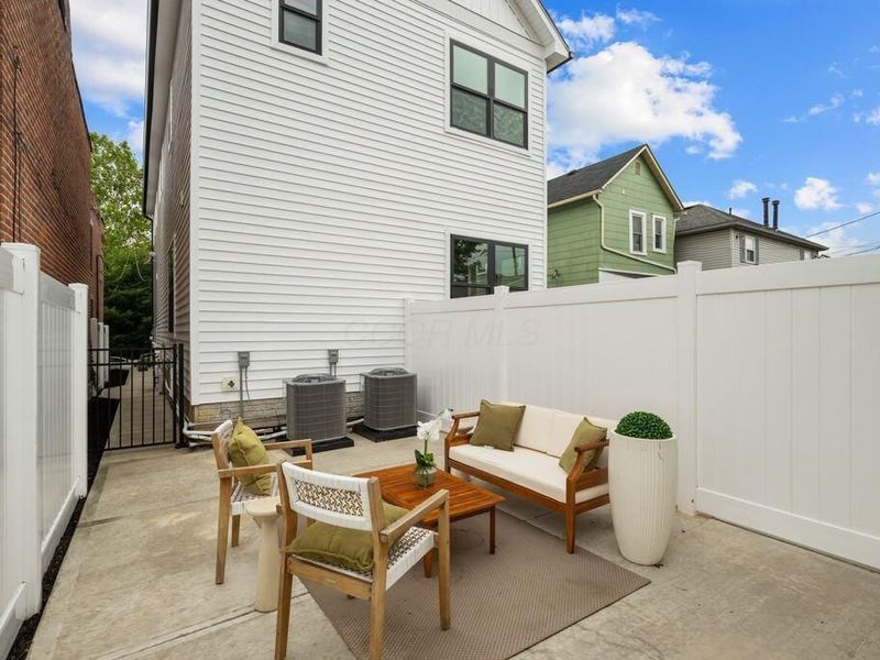 518 W 1st Avenue, Unit A, Columbus, OH 43201 Photo 35
