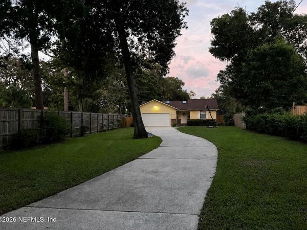 1671 HOLLY OAKS LAKE Road E, Jacksonville, FL 32225