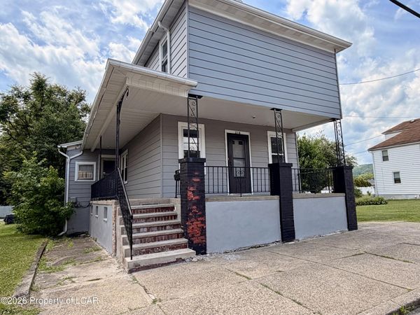 216 Vine Street, Old Forge, PA 18518