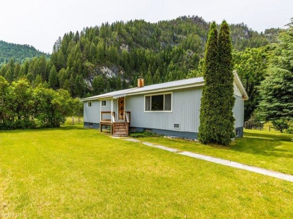 4345 Wilcox Rd, Northport, WA 99157