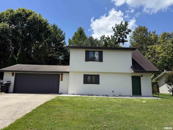 618 S SURREY Lane, Carbondale, IL 62901