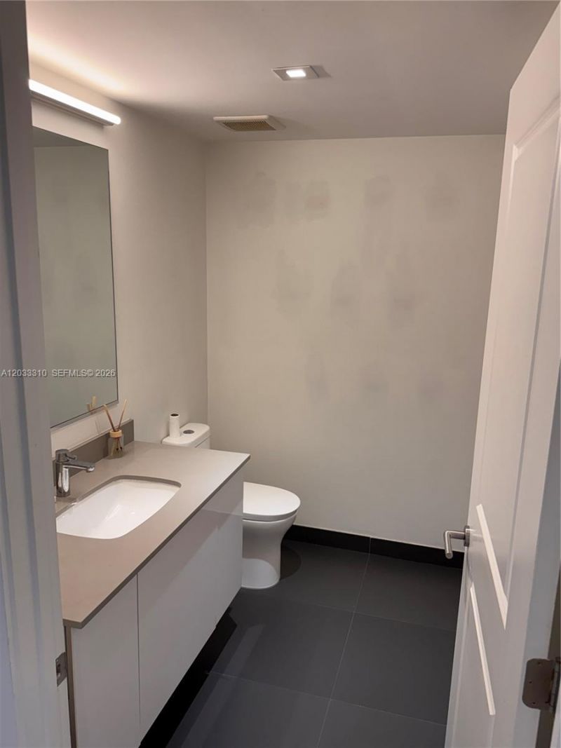 1600 NE 1st Ave , Unit 2015, Miami, FL 33132 Photo