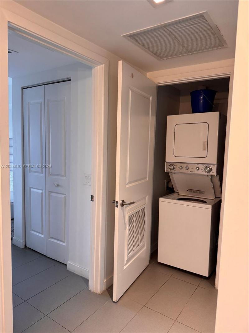 1600 NE 1st Ave , Unit 2015, Miami, FL 33132 Photo