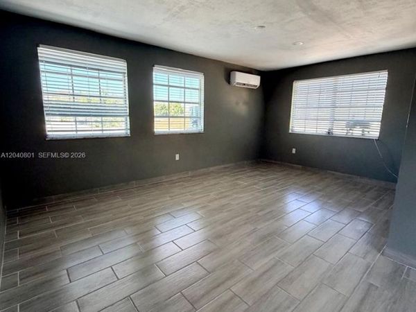 359 W 12th St, Unit 3, Hialeah, FL 33010