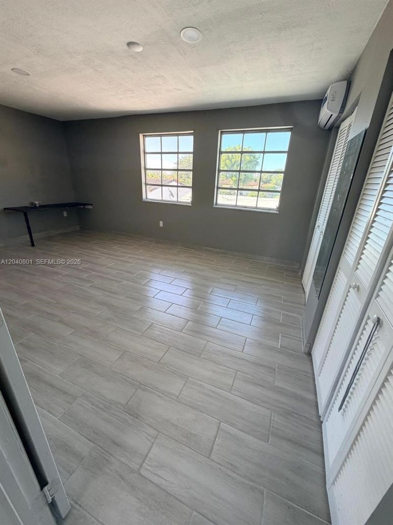 359 W 12th St , Unit 3, Hialeah, FL 33010 Photo