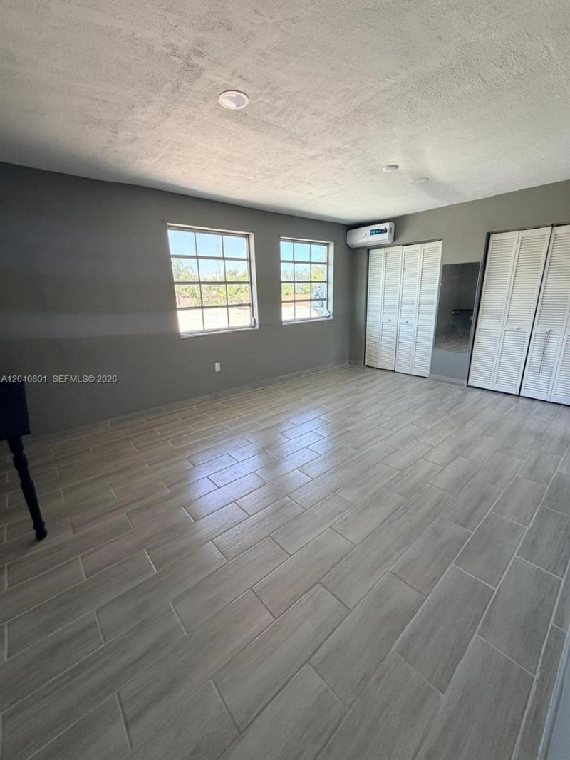 359 W 12th St , Unit 3, Hialeah, FL 33010 Photo