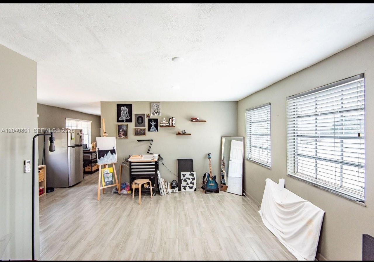 359 W 12th St, Unit 3, Hialeah, FL 33010 Photo