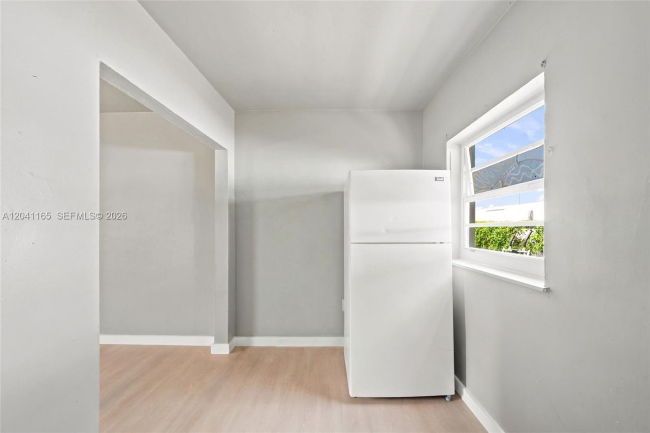 1992 NW 56th St, Miami, FL 33142 Photo