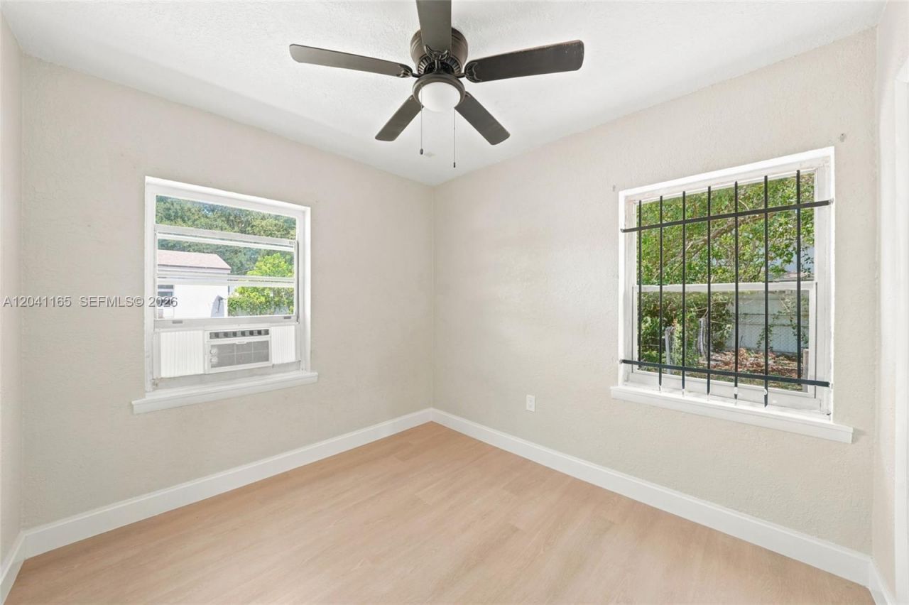 1992 NW 56th St, Miami, FL 33142 Photo