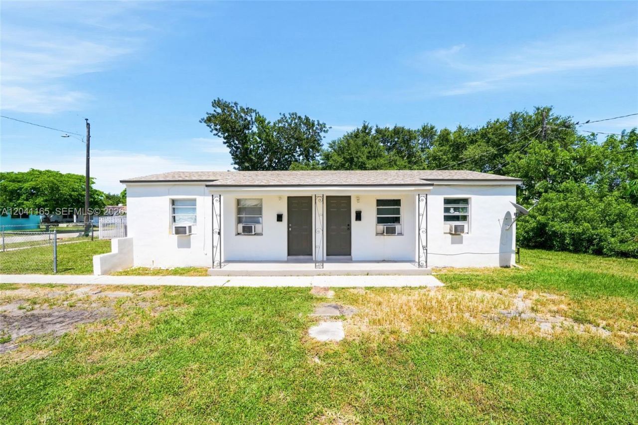 1992 NW 56th St, Miami, FL 33142 Photo