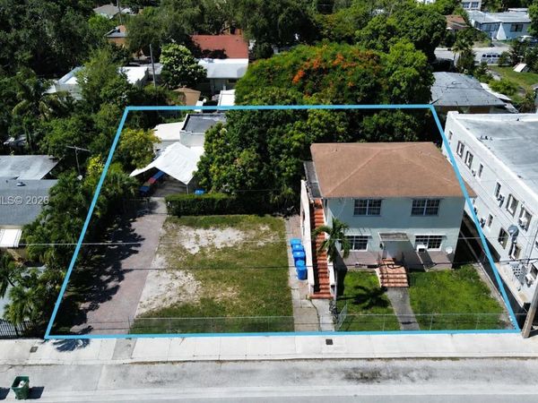 255 NW 32nd St, Miami, FL 33127