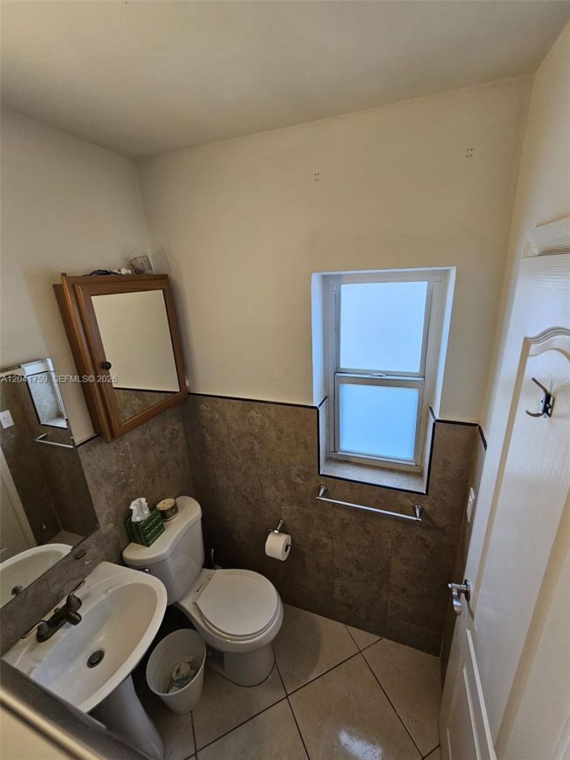 7400 Harding Ave , Unit 22, Miami Beach, FL 33141 Photo