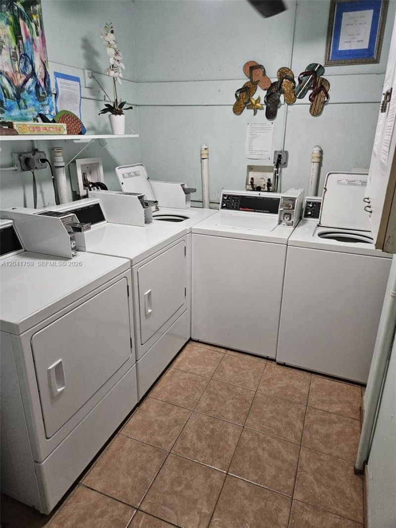 7400 Harding Ave , Unit 22, Miami Beach, FL 33141 Photo