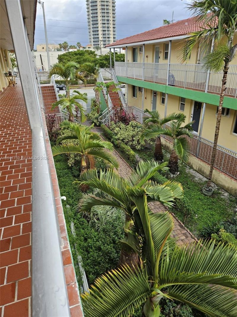 7400 Harding Ave , Unit 22, Miami Beach, FL 33141 Photo