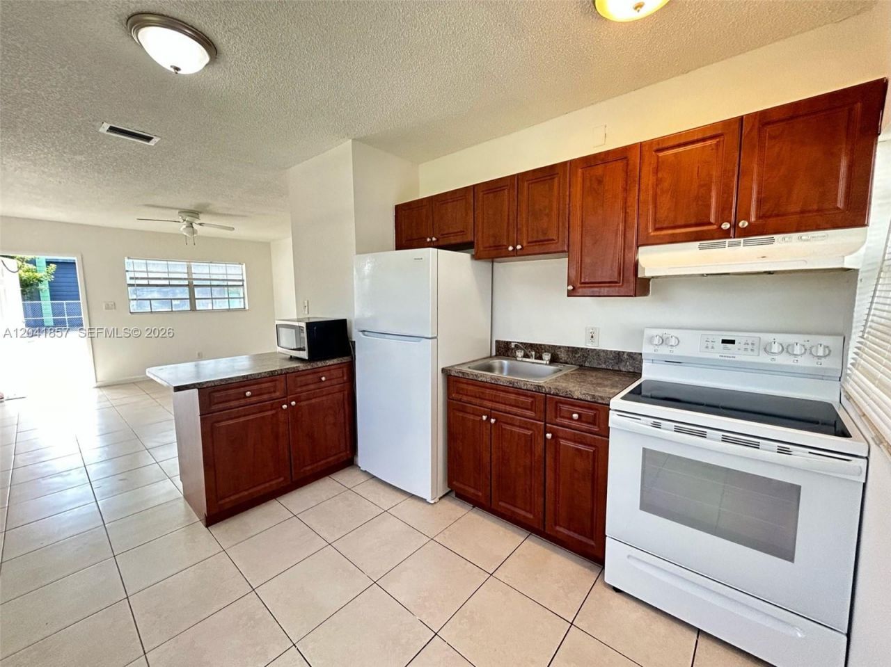 990 Phippen Waiters Rd , Dania Beach, FL 33004 Photo