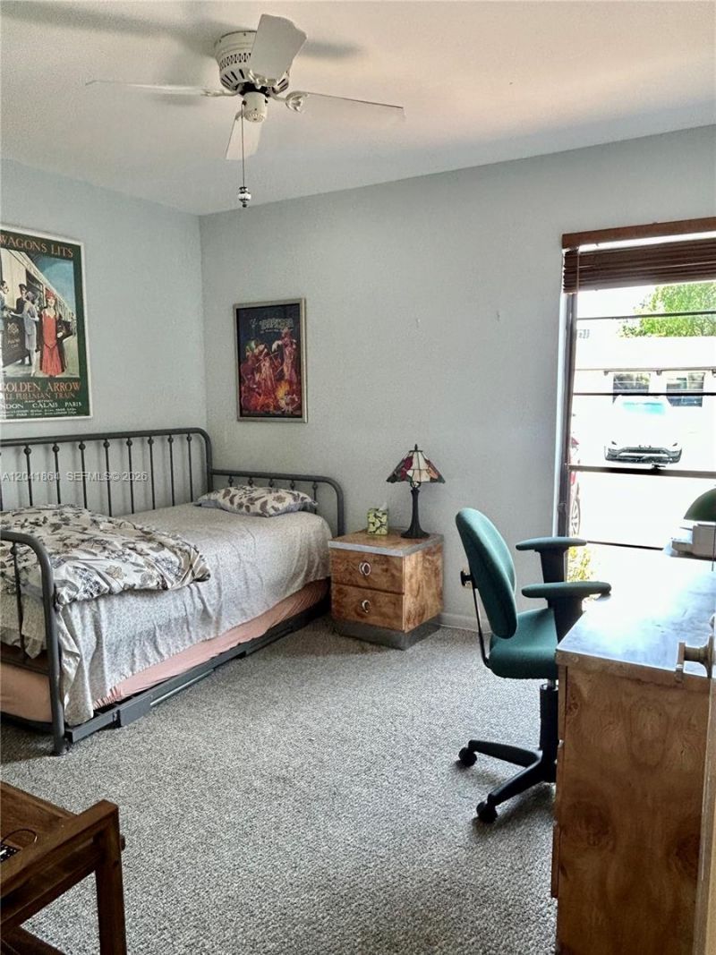 500 Briarwood Cir , Unit 3-54, Hollywood, FL 33024 Photo