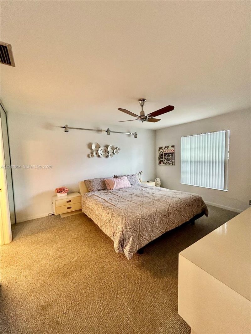 500 Briarwood Cir , Unit 3-54, Hollywood, FL 33024 Photo