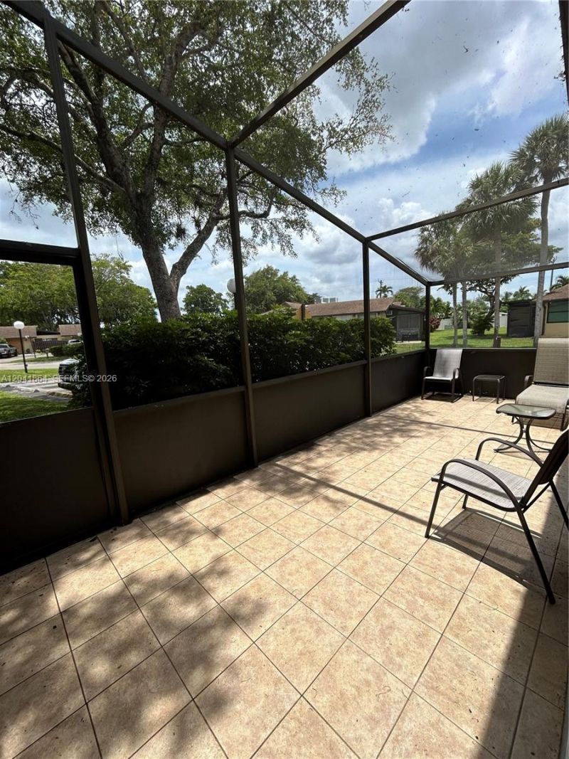 500 Briarwood Cir , Unit 3-54, Hollywood, FL 33024 Photo