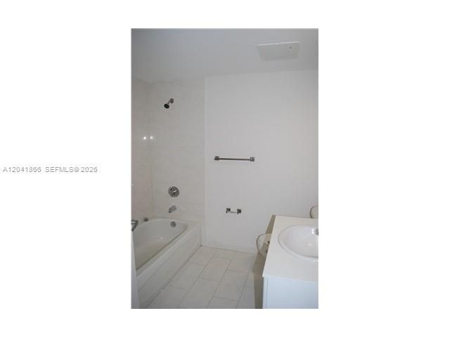 2740 SW 28th Ter, Unit 207, Miami, FL 33133 Photo