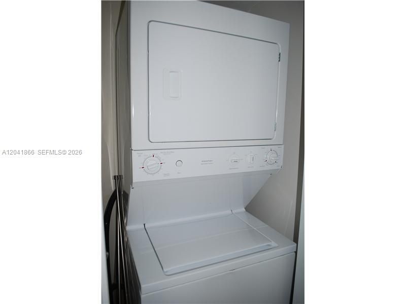 2740 SW 28th Ter, Unit 207, Miami, FL 33133 Photo