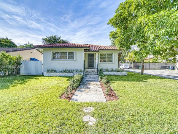 4136 SW 14th St , Unit 4136, Miami, FL 33134