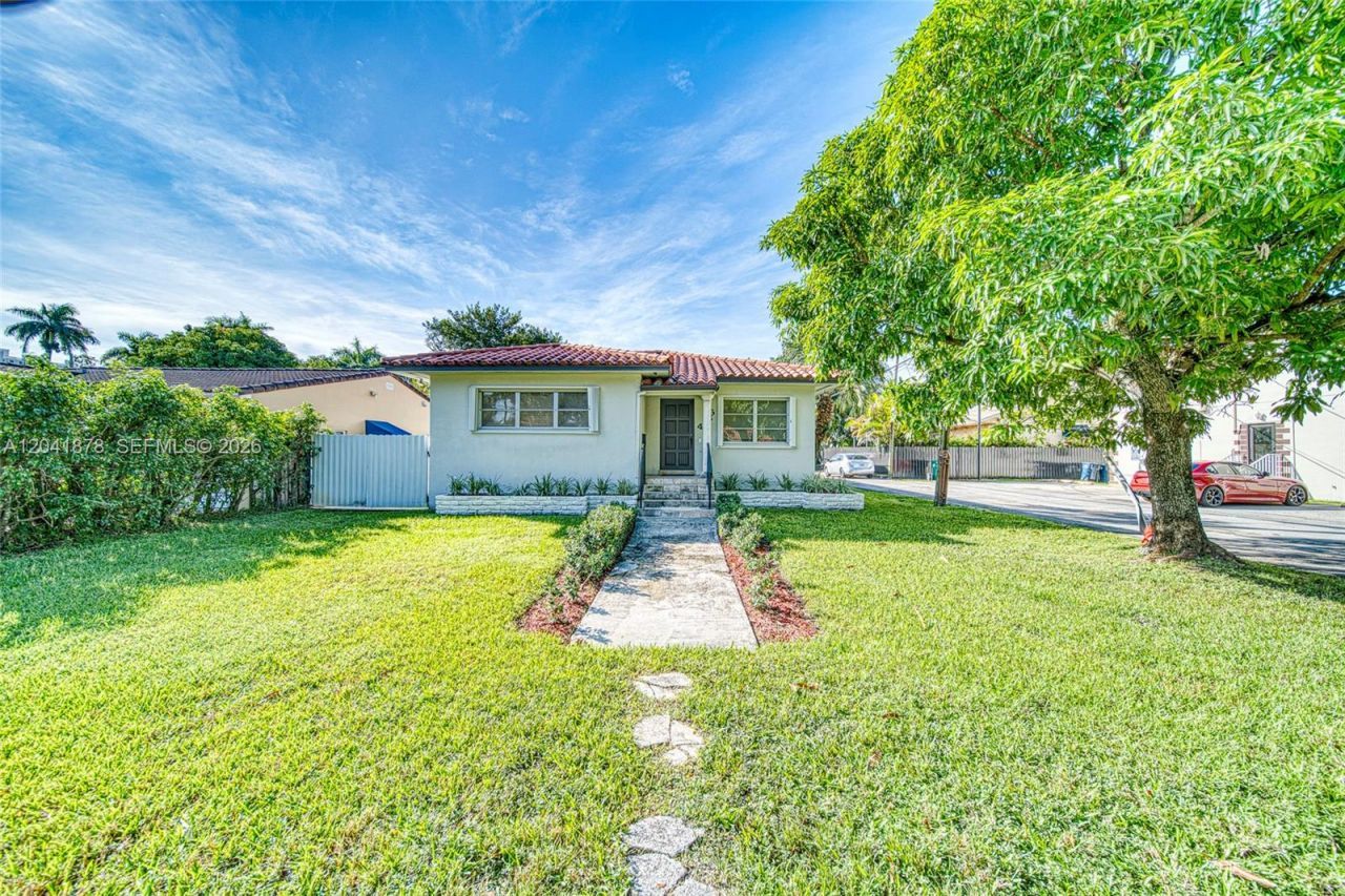 4136 SW 14th St , Unit 4136, Miami, FL 33134 Photo