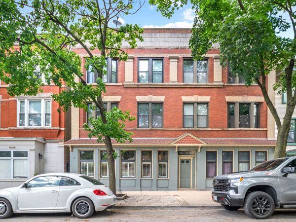 1020 W Roscoe Street , Unit 1W, Chicago, IL 60657