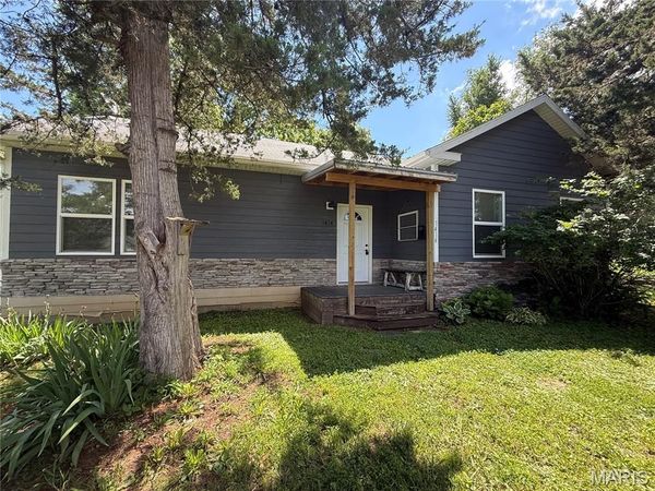 1414 Union Street , Hannibal, MO 63401