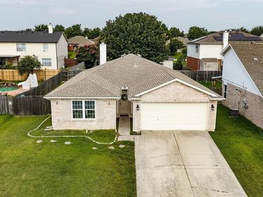 8113 Gardengate Court, Fort Worth, TX 76137