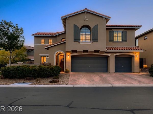 607 Highland Bluff Way, Las Vegas, NV 89138