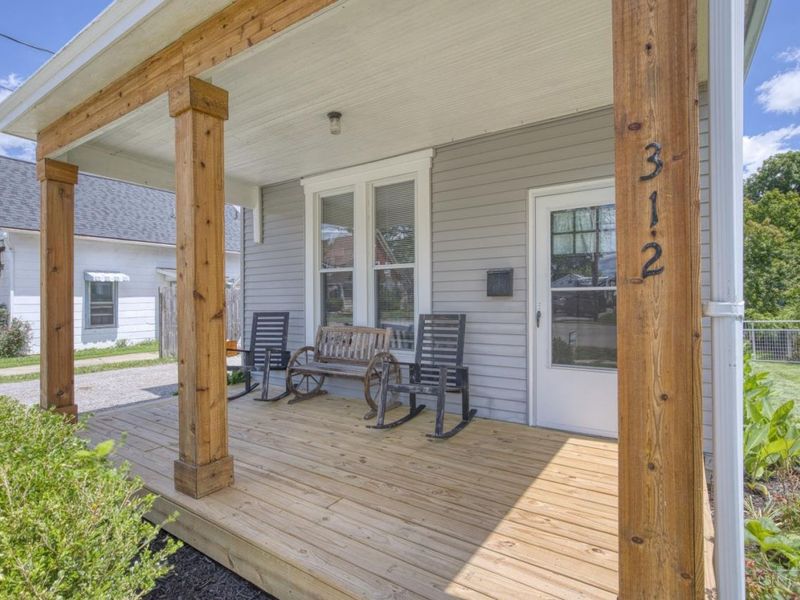312 N Broadway Street, Blanchester, OH 45107 Photo 4