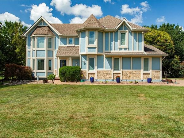 1090 NE Blackwell Road, Lee's Summit, MO 64086