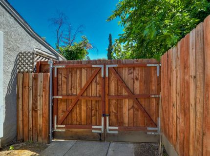 4400 E Nichols Ave, Sacramento, CA 95820 Photo