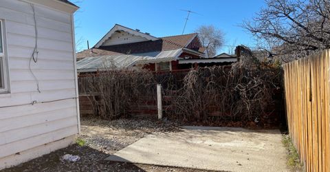 1522 F Street, Unit A and B, Sparks, NV 89431 Photo