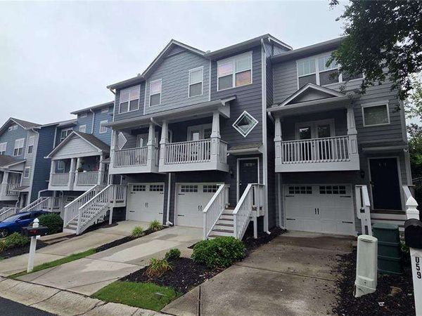 2059 Liberty Court NW, Atlanta, GA 30318