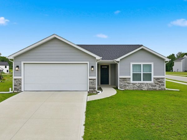 804 Knights Crossing, Kendallville, IN 46755
