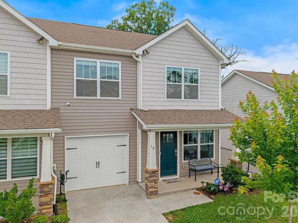 10 Benedict Lane, Weaverville, NC 28787