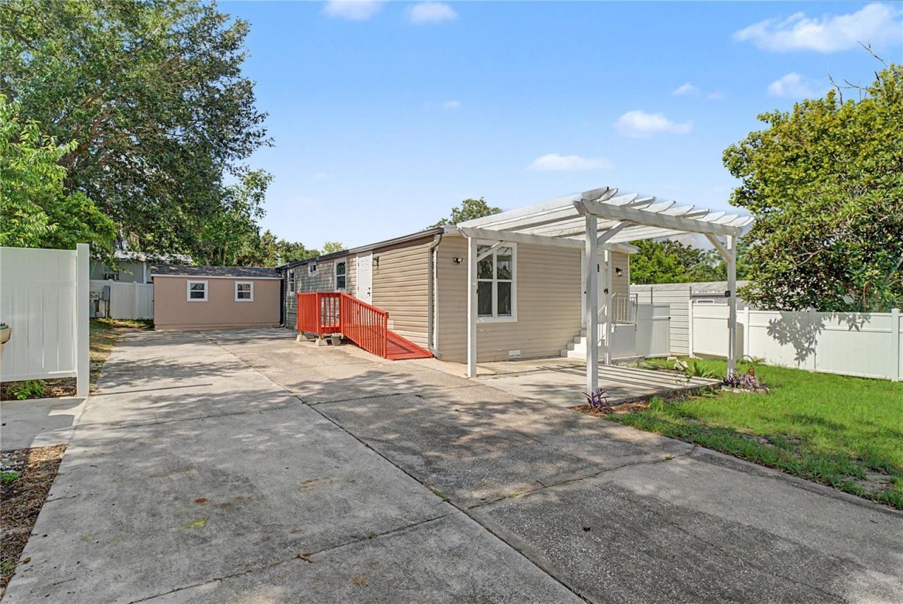 17230 Adam Court, Montverde, FL 34756 Photo