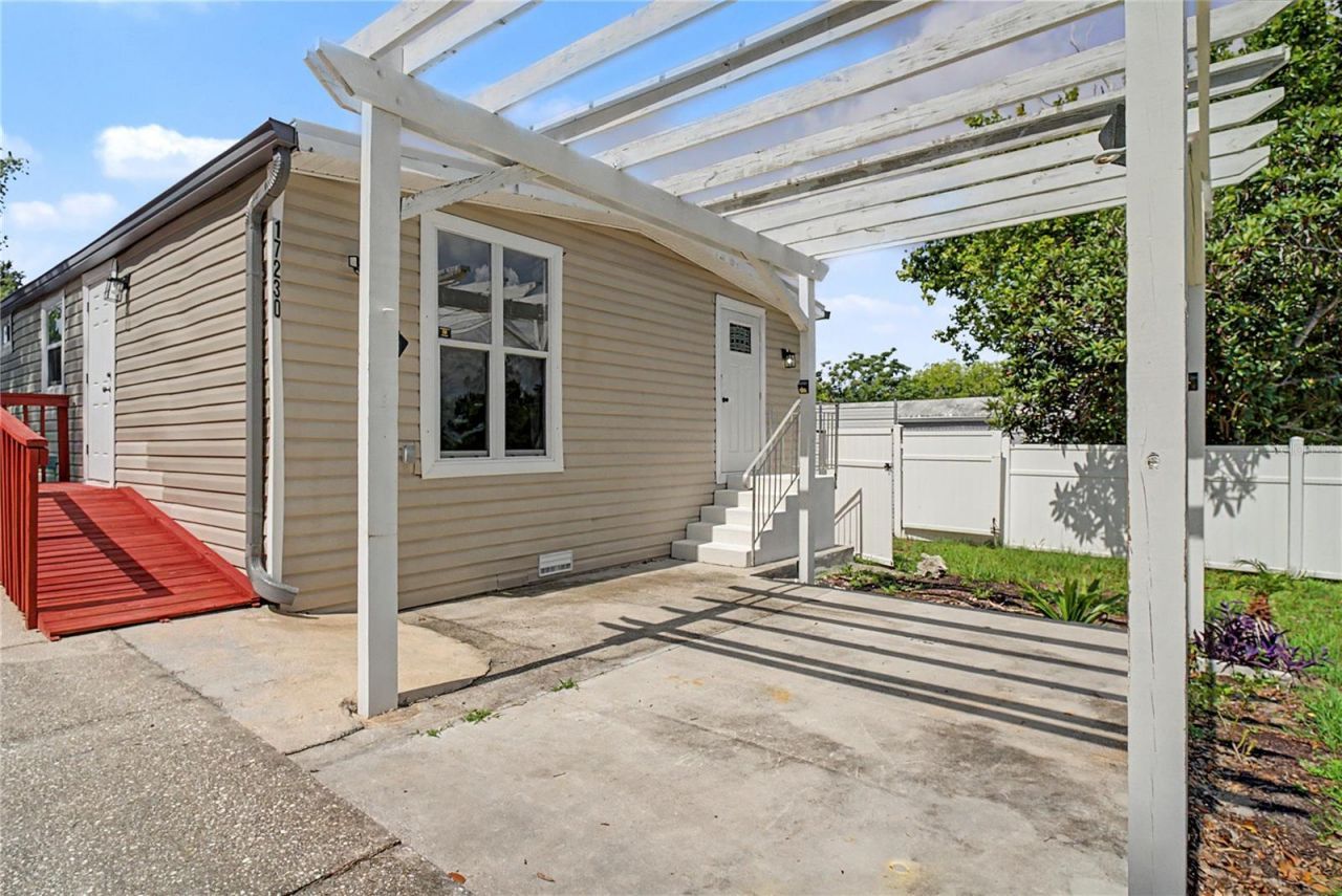 17230 Adam Court, Montverde, FL 34756 Photo