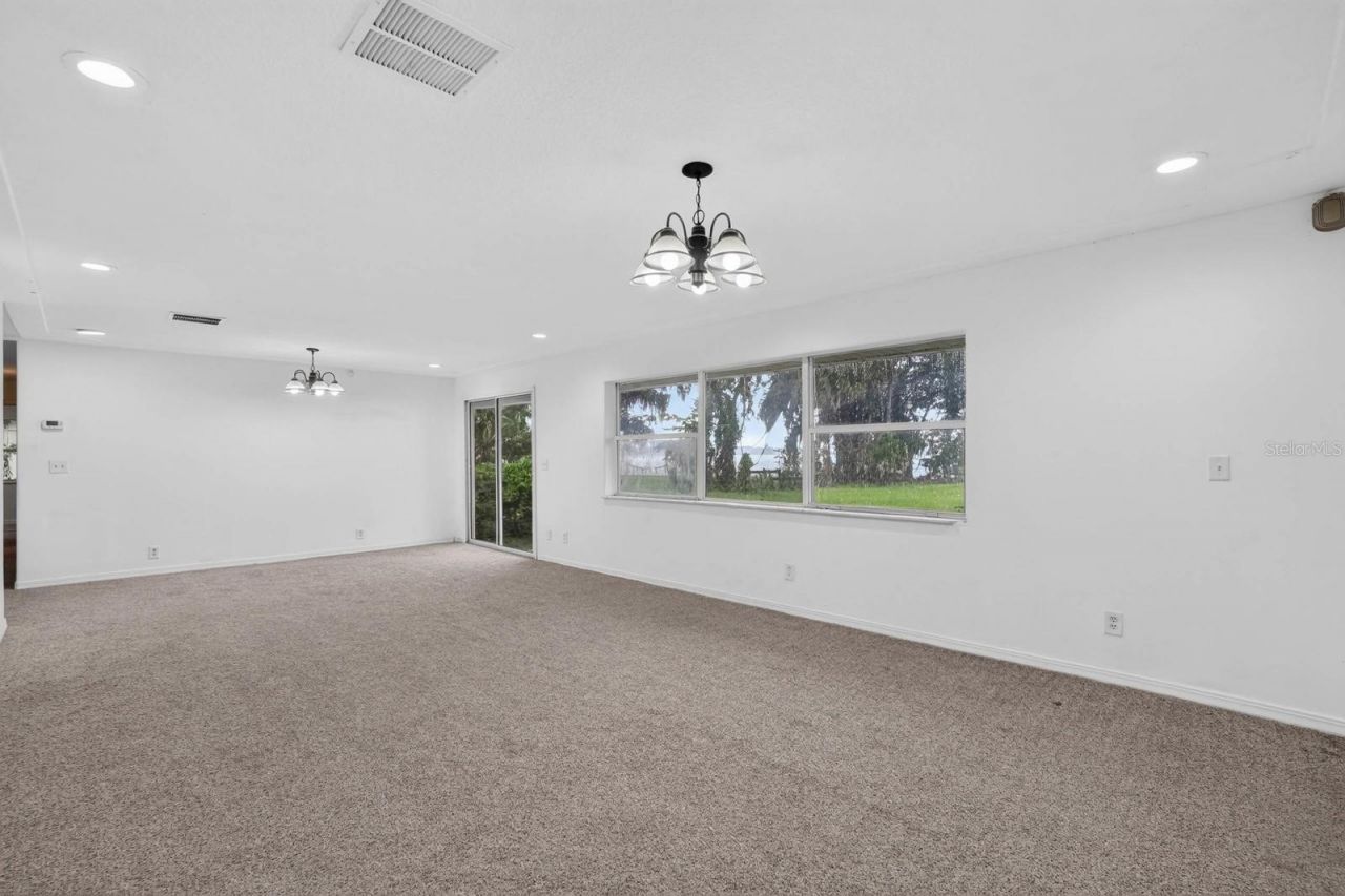 157 W Grandview Drive , East Palatka, FL 32131 Photo