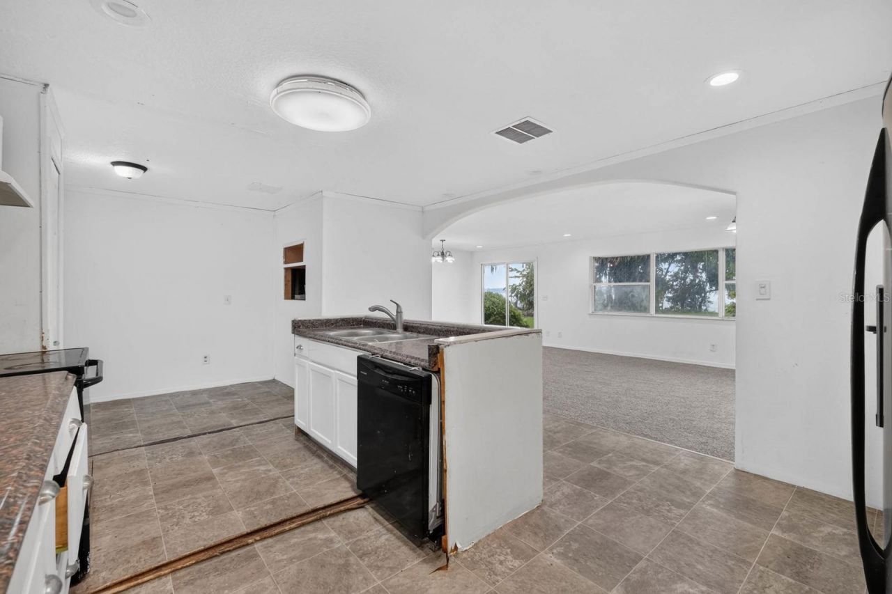 157 W Grandview Drive , East Palatka, FL 32131 Photo