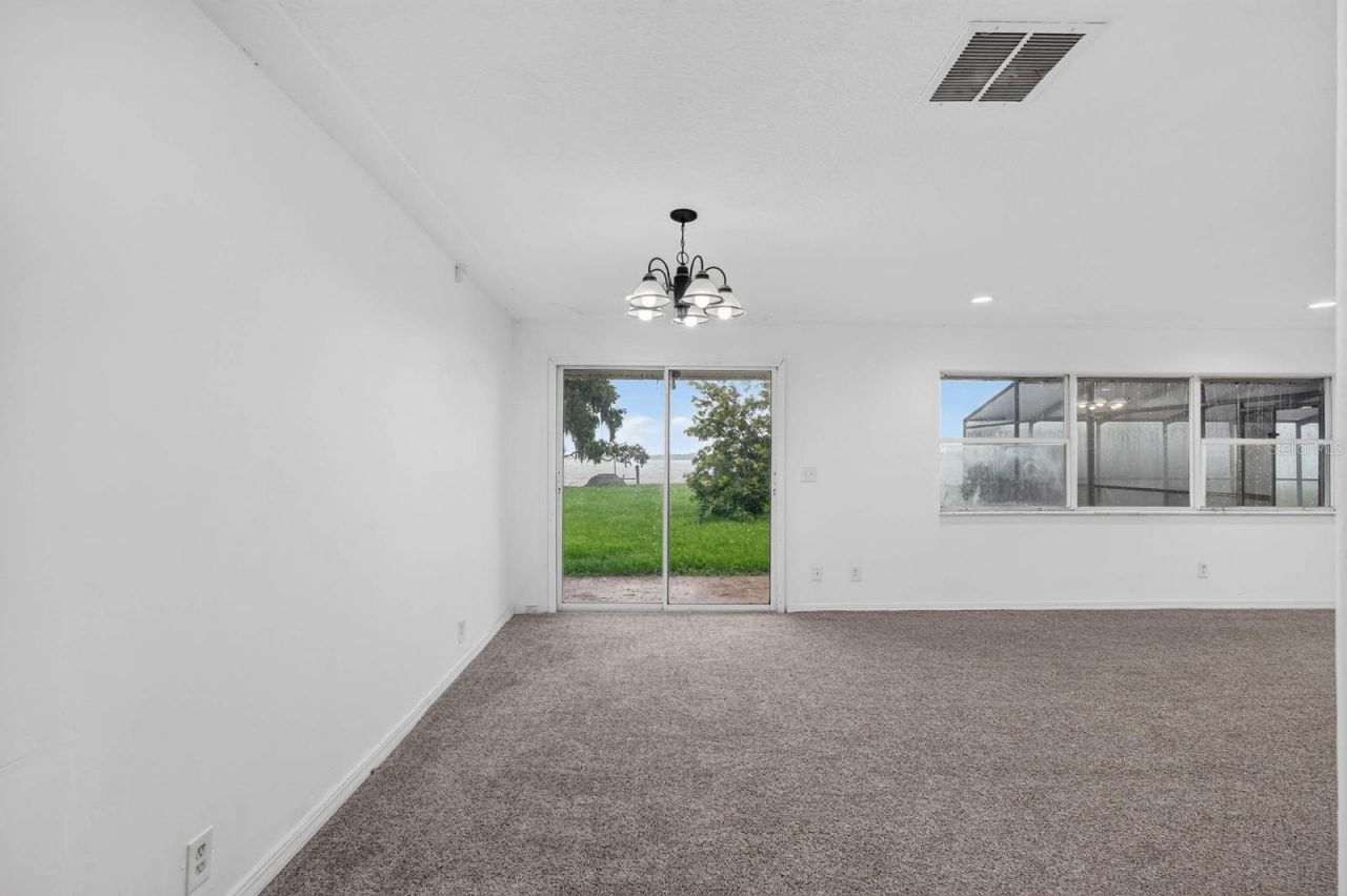 157 W Grandview Drive , East Palatka, FL 32131 Photo
