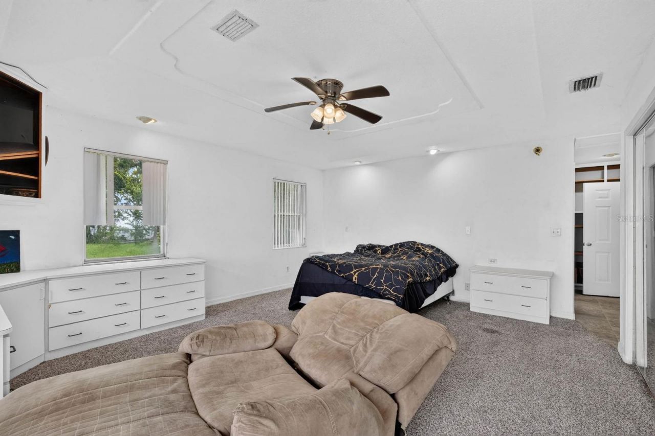 157 W Grandview Drive , East Palatka, FL 32131 Photo