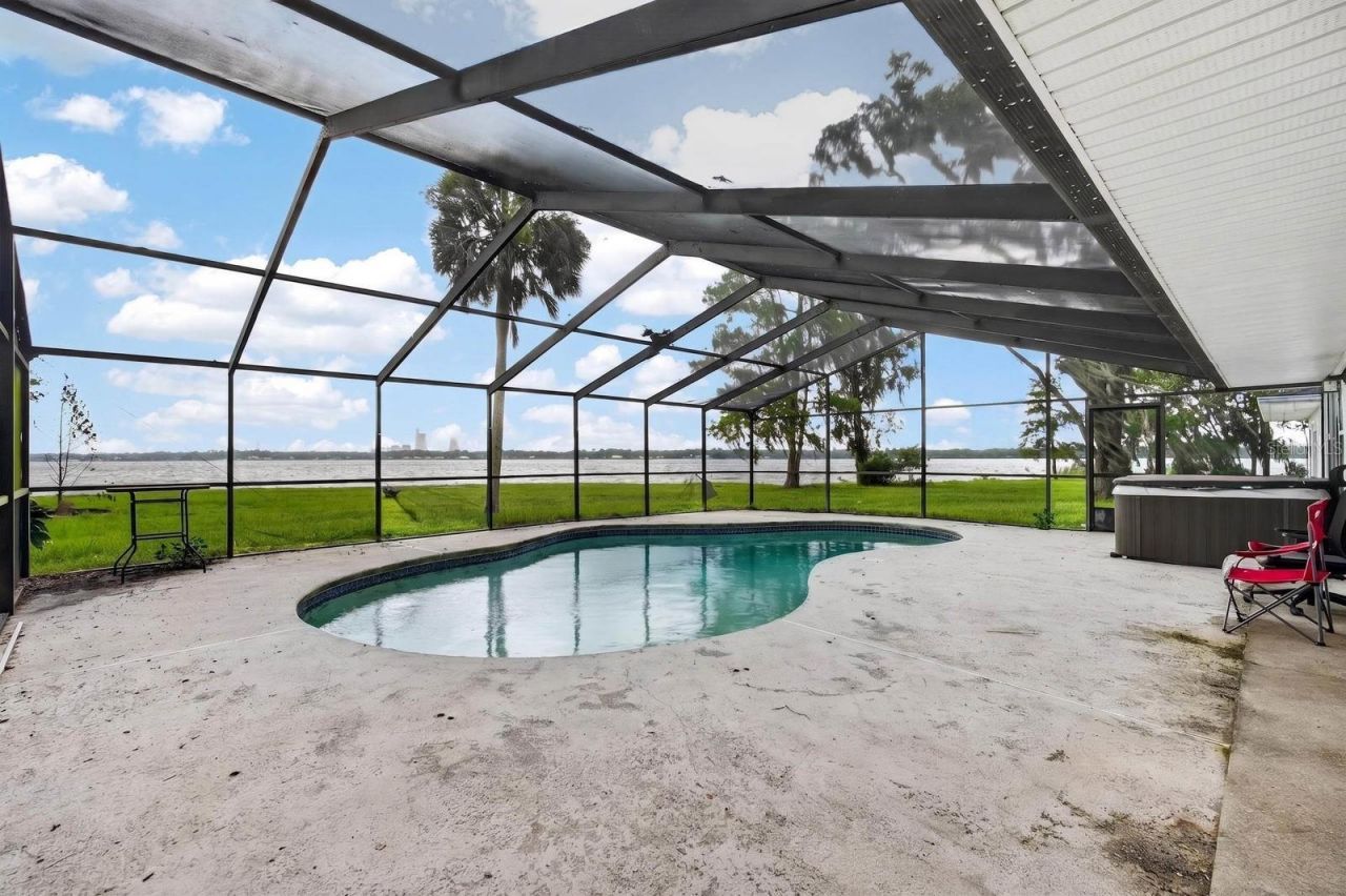 157 W Grandview Drive , East Palatka, FL 32131 Photo