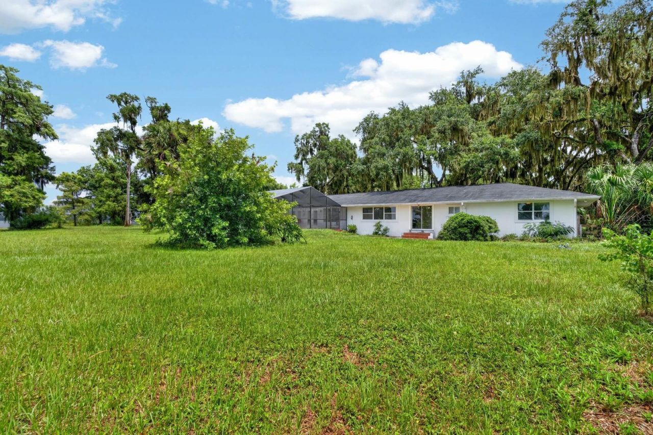 157 W Grandview Drive , East Palatka, FL 32131 Photo