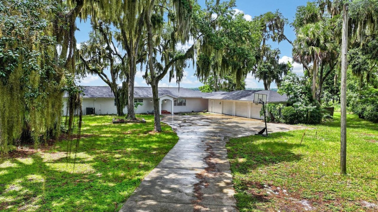 157 W Grandview Drive , East Palatka, FL 32131 Photo