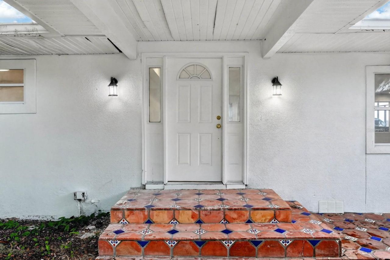 157 W Grandview Drive , East Palatka, FL 32131 Photo