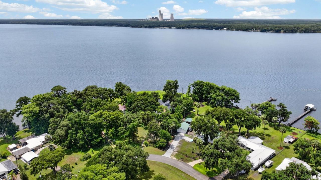 157 W Grandview Drive , East Palatka, FL 32131 Photo