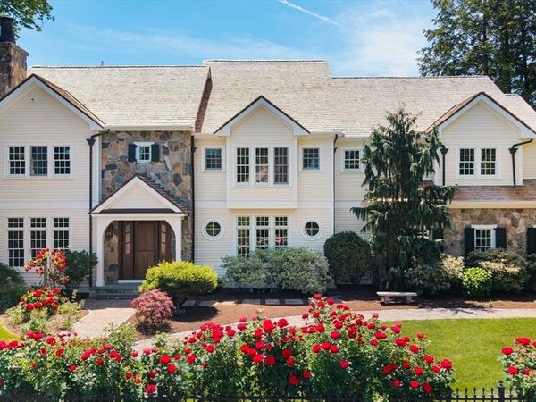8 Valley Road, Wellesley, MA 02481